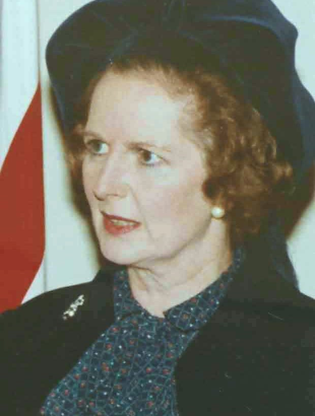 1979年、首相就任まもないマーガレット・サッチャー。男性ばかりの首脳の中で、その姿はひときわ目を引いた。（Photo: White House photo office / パブリックドメイン）